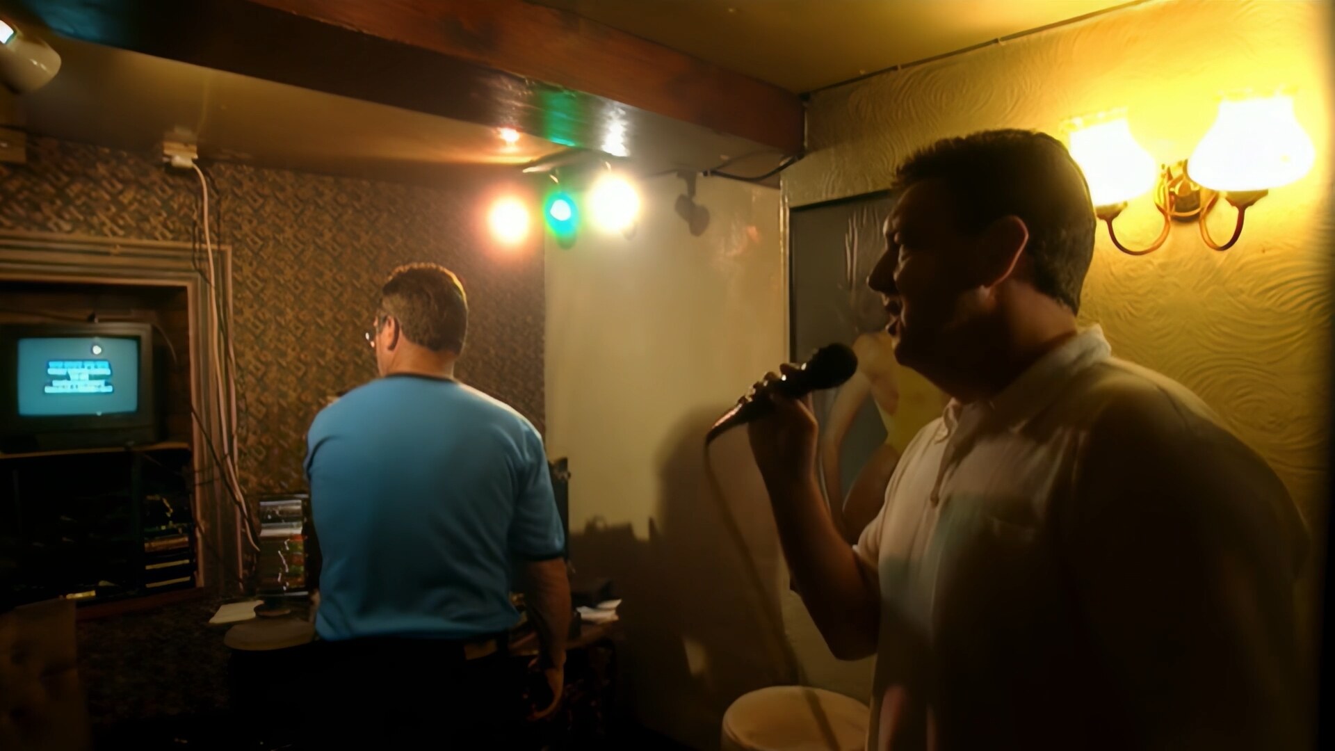 Karaoke Angels — Suspicious Minds